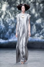 リック オウエンス 2013年春夏コレクション - 素材で紡ぐ、孤独と平穏の優しいストーリー｜写真44