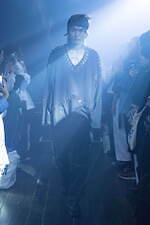 イクミ 2020年春夏コレクション - この世に揺らめく“幽霊”ときもだめしを、コムアイとコラボ｜写真18