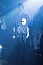 イクミ 2020年春夏コレクション - この世に揺らめく“幽霊”ときもだめしを、コムアイとコラボ｜写真24