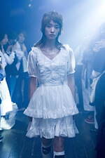 イクミ 2020年春夏コレクション - この世に揺らめく“幽霊”ときもだめしを、コムアイとコラボ｜写真65