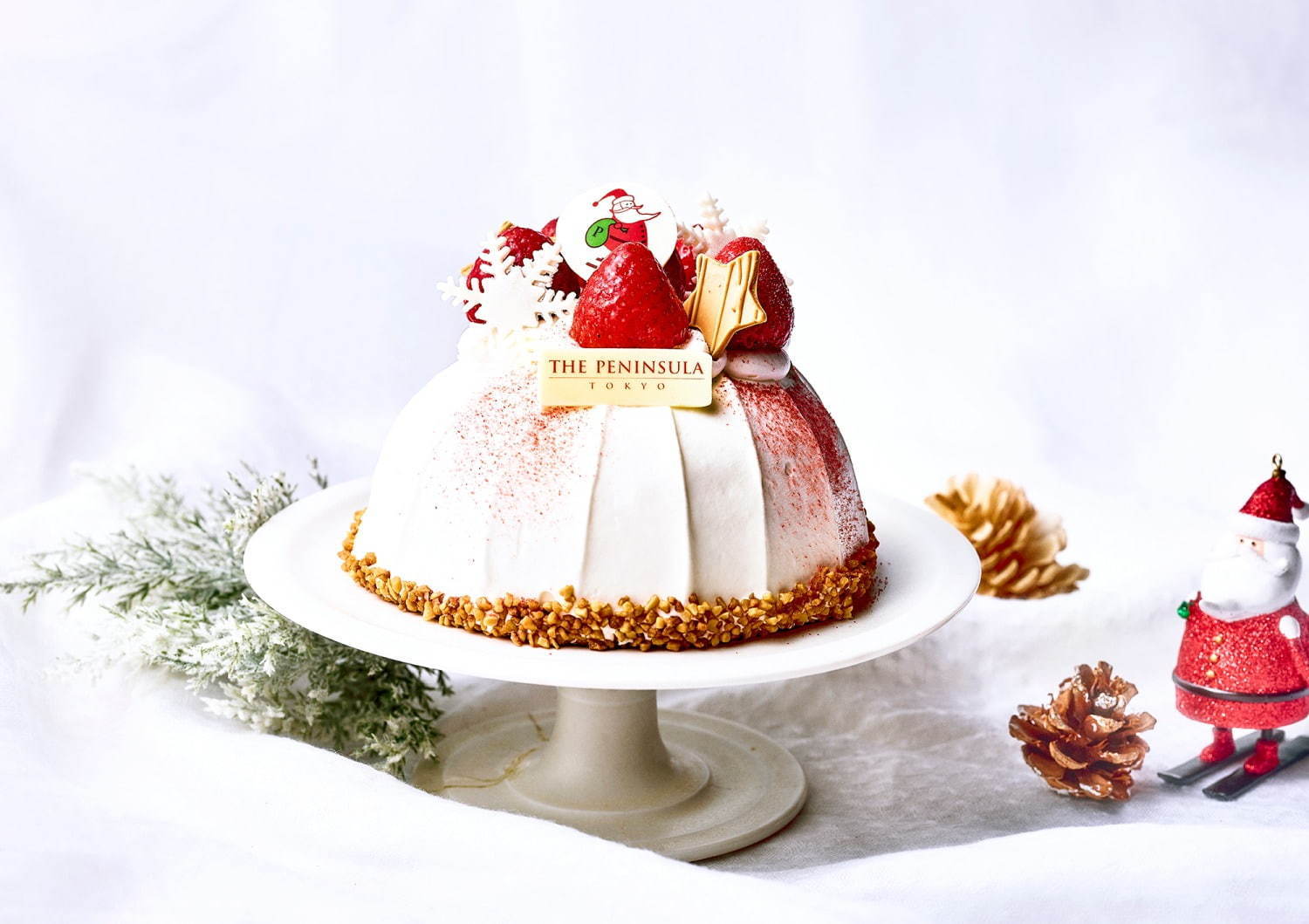 ザ ペニンシュラ東京のクリスマスケーキ 切り株型や ピンクの雪降る ショートケーキ ファッションプレス