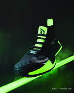 アディダス×スター・ウォーズ、第1弾はライトセーバーモチーフのバスケットシューズ｜写真5