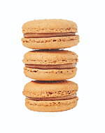 ラデュレのクリスマスケーキ、メープルシロップ×クランベリーのケーキやメッセージ入りマカロン｜写真8