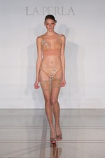 ラペルラ 2013年春夏コレクション - 究極の女性美を引き出す、官能とエレガンスの世界｜写真9