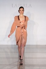 ラペルラ 2013年春夏コレクション - 究極の女性美を引き出す、官能とエレガンスの世界｜写真11