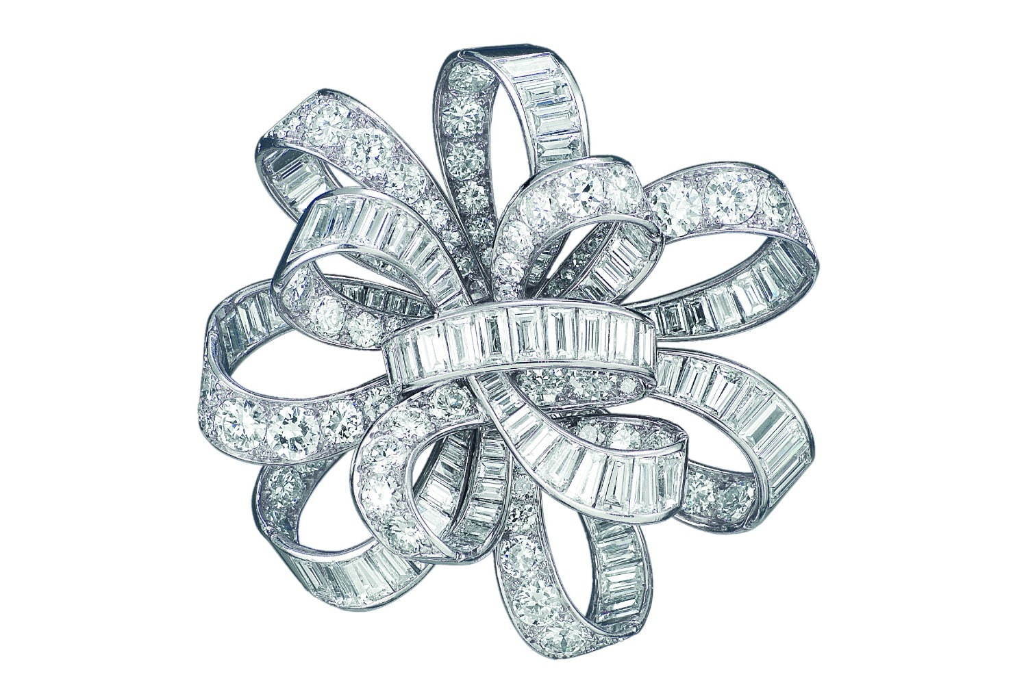 ヴァン クリーフ＆アーペル“きらめく冬景色”着想のジュエリー、リボンの上にダイヤモンドをセット｜写真6