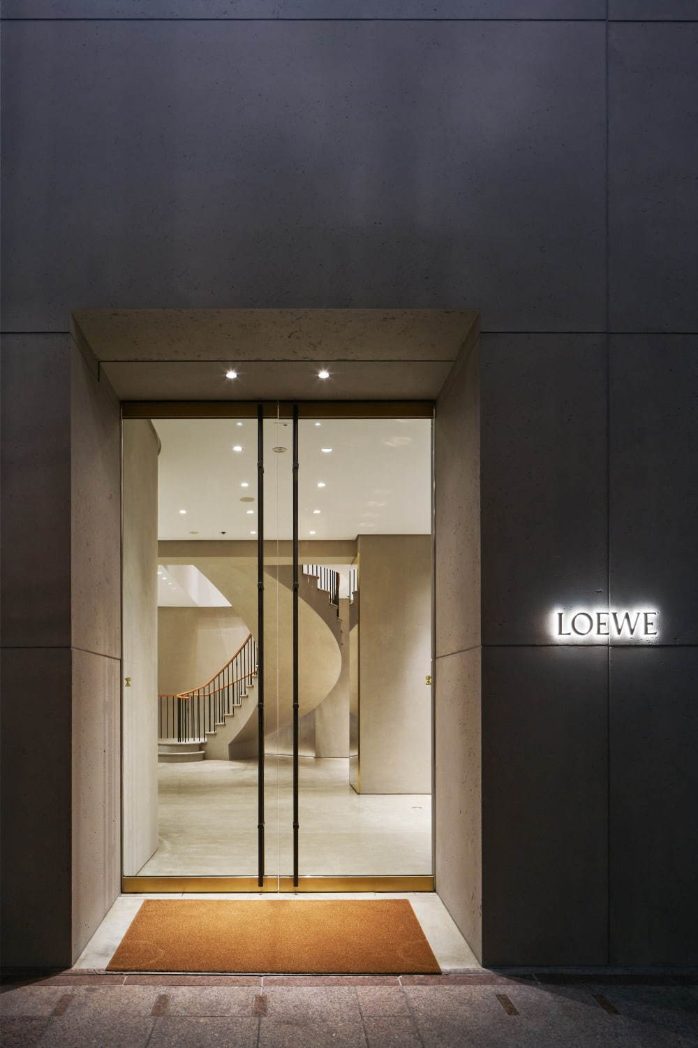 ロエベ(LOEWE) カサ ロエベ 東京｜写真2