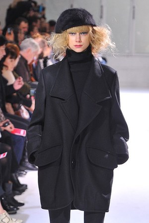 リミ フゥ(LIMI feu)がクリスマス限定アイテム登場＆阪急うめだ本店には新店舗｜写真1