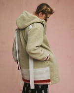 ジョンアンダーカバー＆スーアンダーカバー×ヘリーハンセン、ファイバーパイルの高保温性コート｜写真6