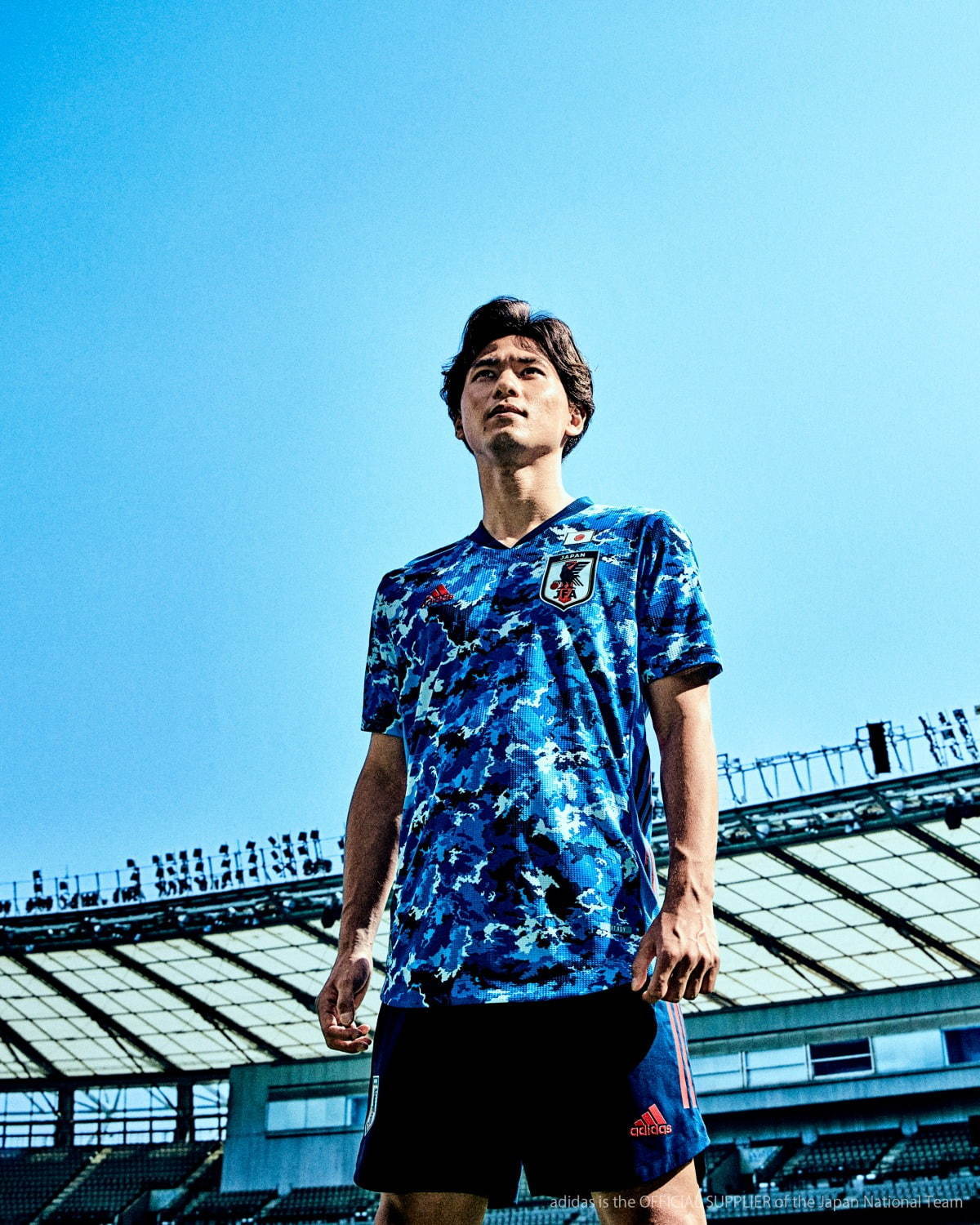 写真7 30 サッカー日本代表ホームユニフォームをアディダスが発売 久保建英 南野拓実らがビジュアルに ファッションプレス