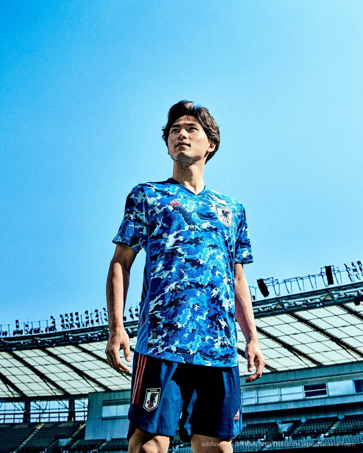 サッカー日本代表ホームユニフォームをアディダスが発売 久保建英 南野拓実らがビジュアルに ファッションプレス