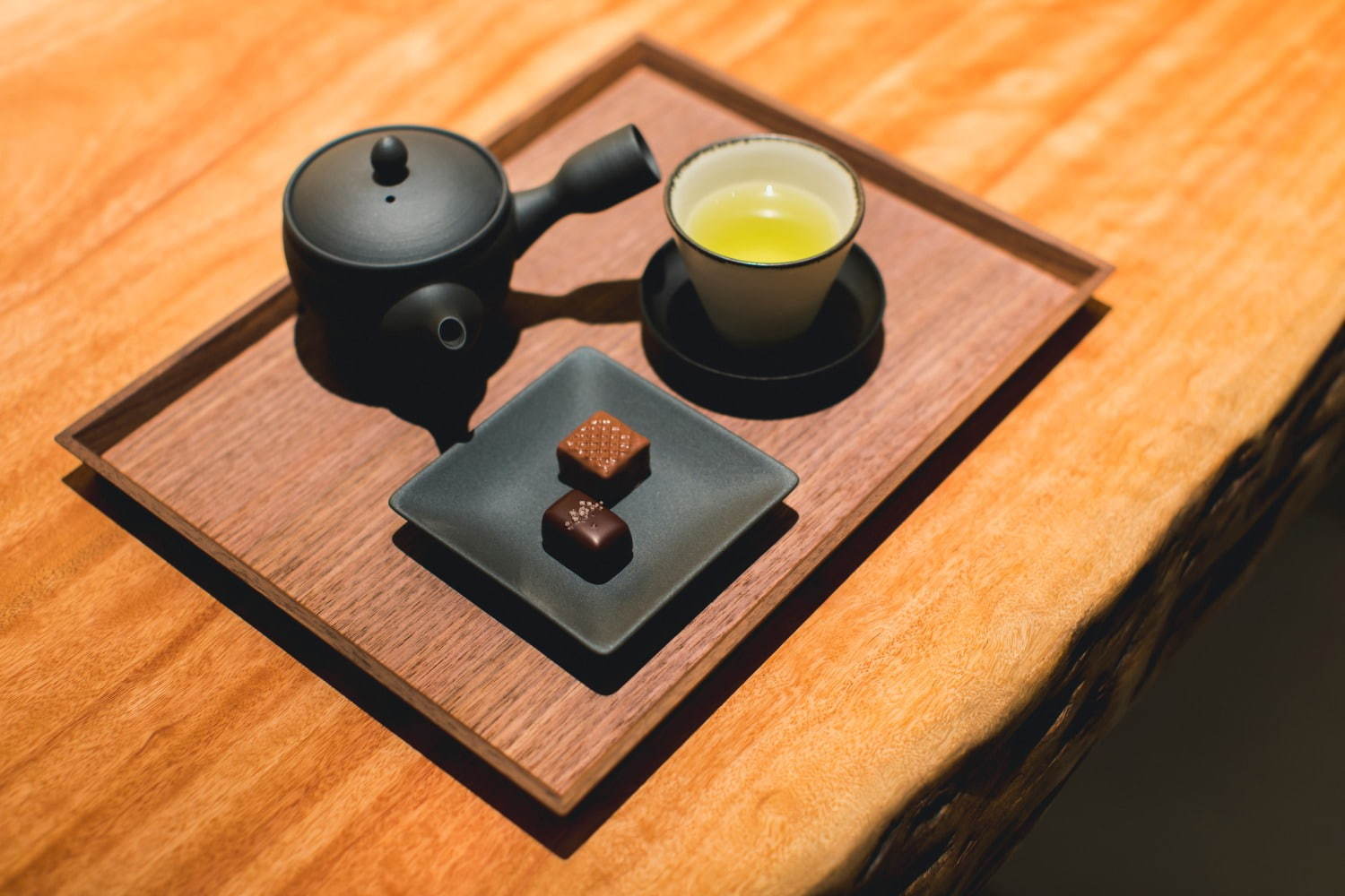 グレイ ソルト キャラメル／ヘーゼルナッツクランチトリュフ 有機玄米茶 抹茶ブレンド 1,200円＋税