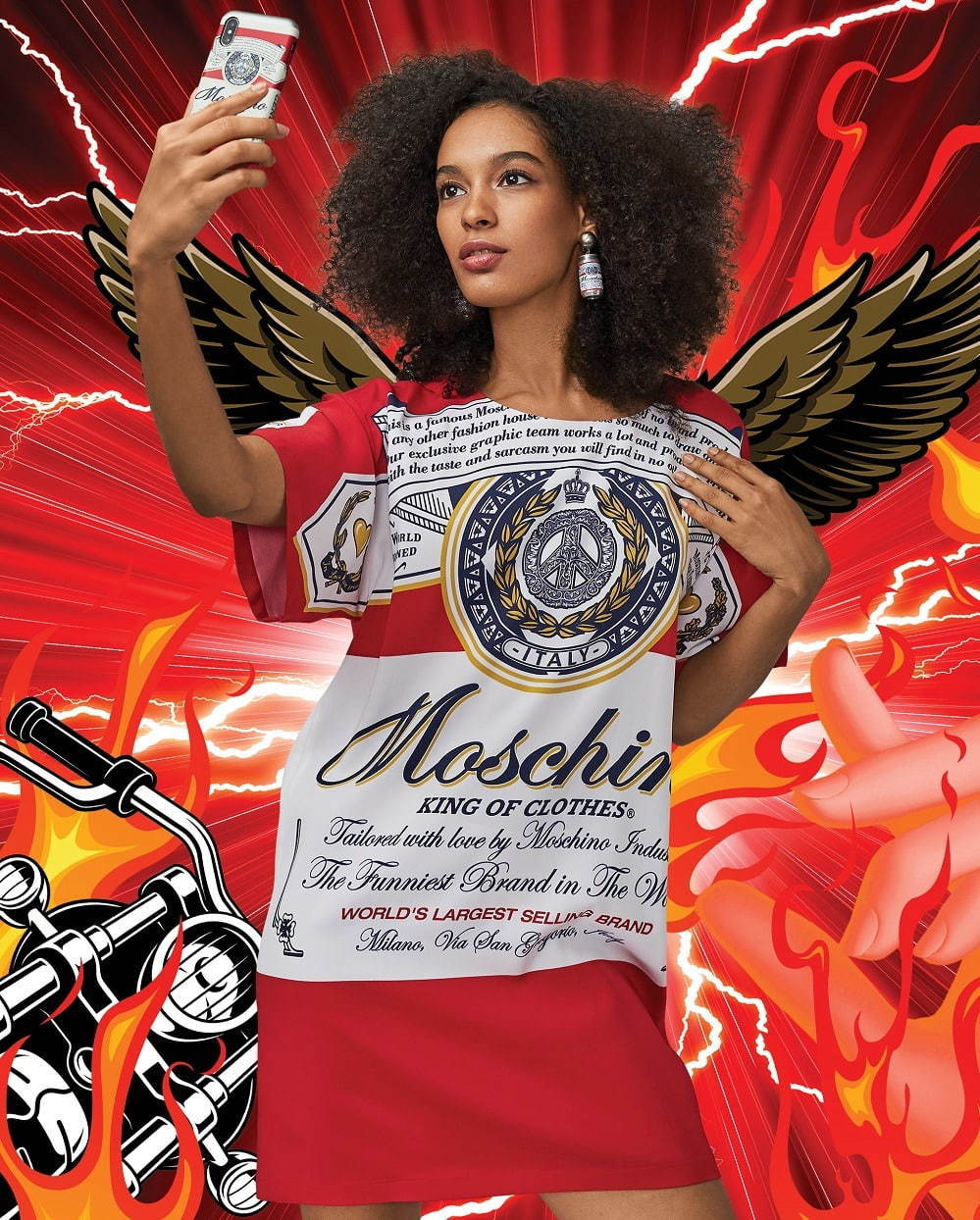 モスキーノ×バドワイザー、“ビール缶”デザインのフーディやTシャツ｜写真14