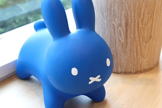 ビームス「ブルーナボンボン」