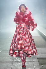 リトゥンアフターワーズ 2020年春夏コレクション - 新しいカタチの洋服は浮遊感を漂わせて｜写真4