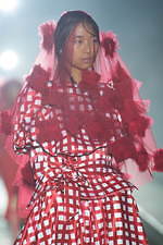 リトゥンアフターワーズ 2020年春夏コレクション - 新しいカタチの洋服は浮遊感を漂わせて｜写真5