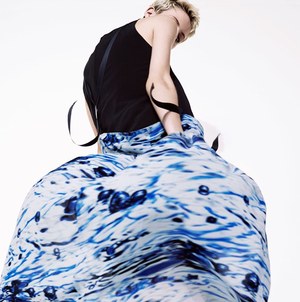 Y’s(ワイズ) 2013年春夏コレクション - ”動き”を宿した服たち｜写真23