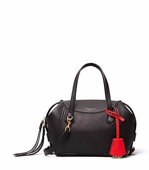 トリー バーチのクリスマスに向けたバッグ&ウォレット、ハートのパッチワークや鮮やかカラーで|写真8