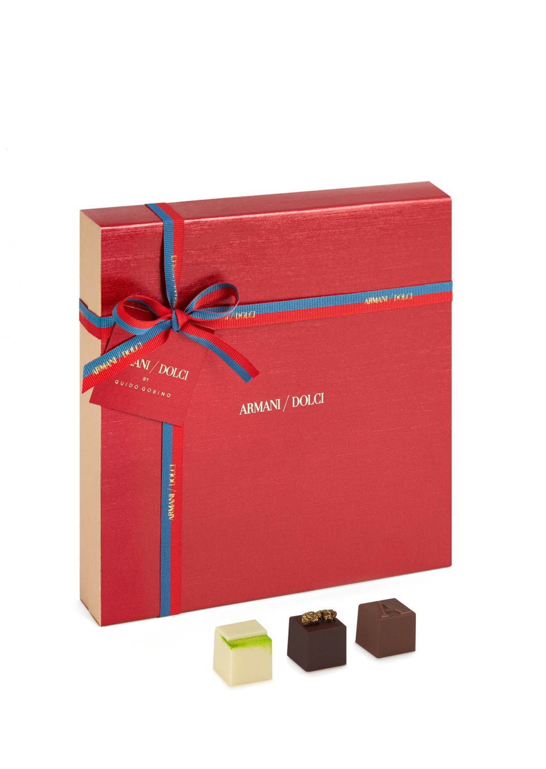 アルマーニ / ドルチのクリスマス限定クラシックケーキ＆プラリネBOX、赤シルクのボックスで登場｜写真2