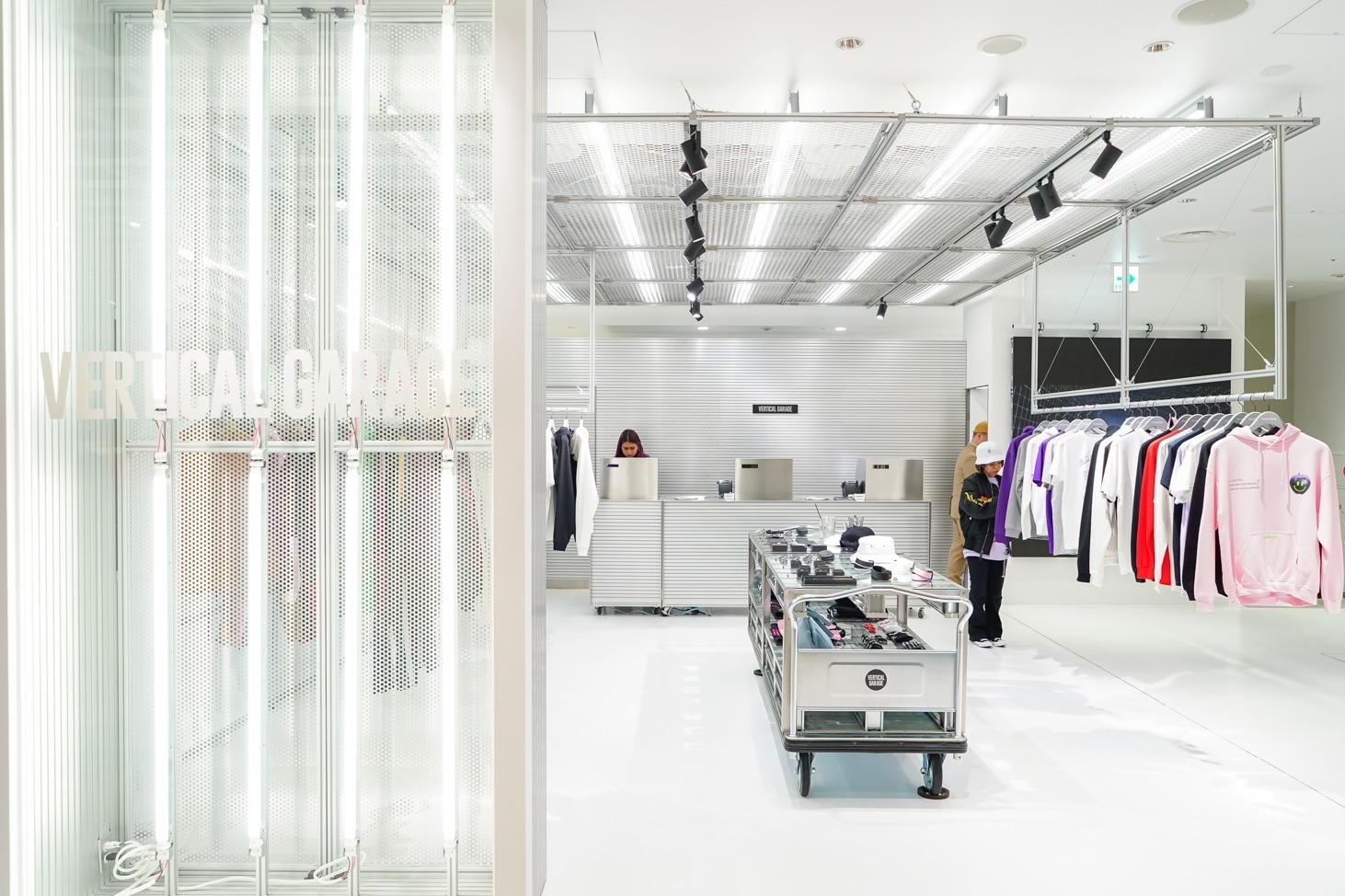 LDHの新業態「バーティカルガレージ」カフェ併設セレクトショップが渋谷パルコにオープン