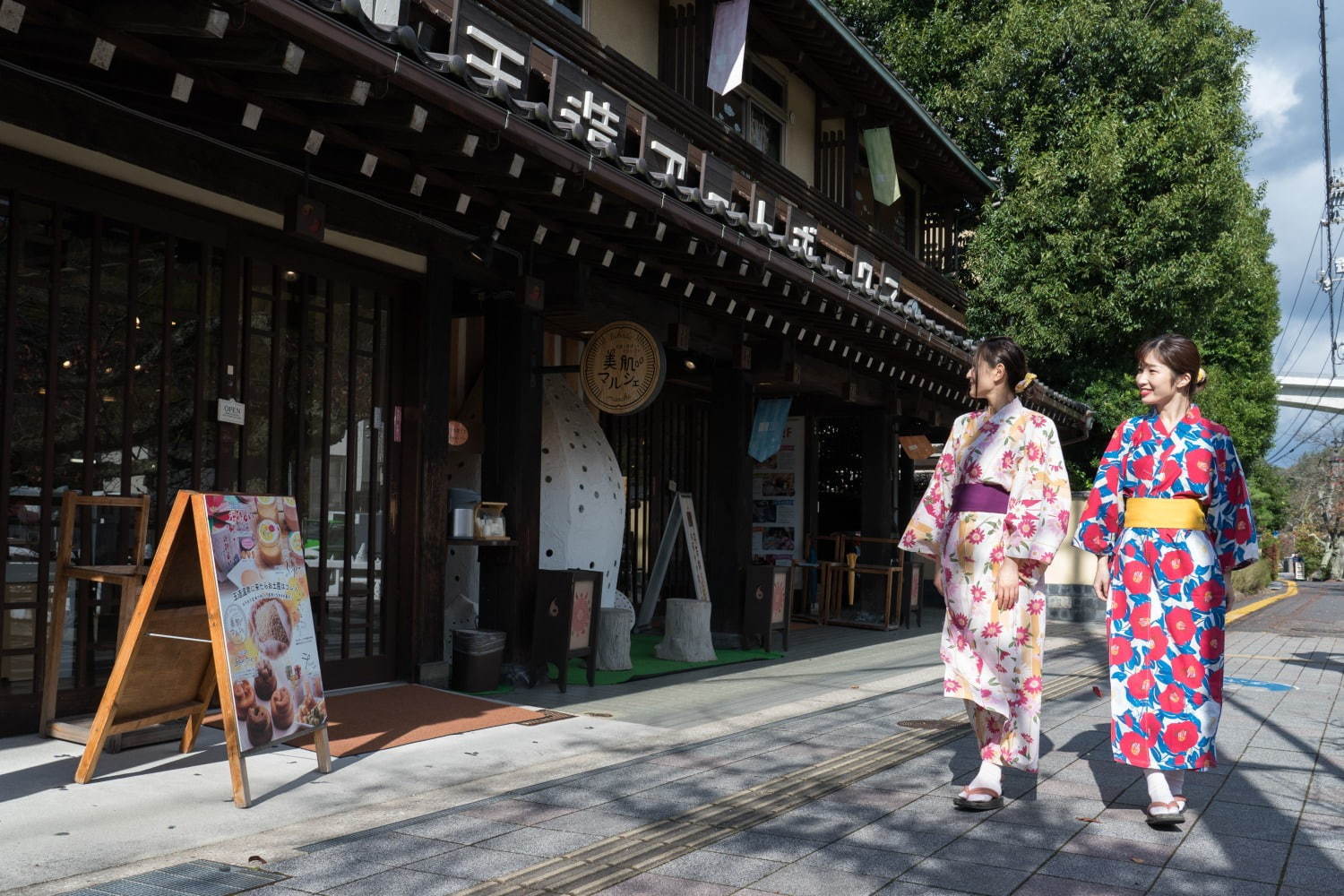 “美肌”日本一！島根「玉造温泉街」注目スポットや食べ歩きグルメ、歴史薫る街・松江の観光名所も｜写真10