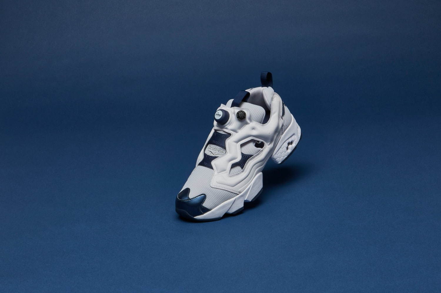 【新品】Reebok インスタポンプフューリー アレンアイバーソン 限定モデル 国内11月29日発売予定】リーボック クラシック インスタポンプ