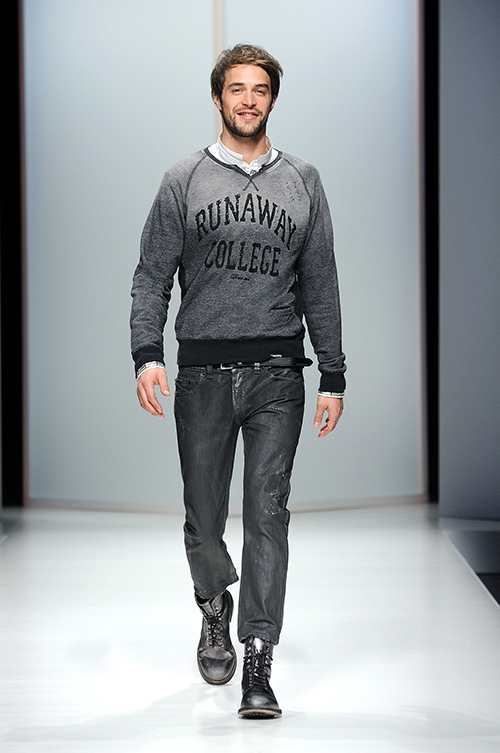 洋書◆ディーゼル写真集 本 ファッション CM DIESEL FW22 SHOW CELEBRATION IN TOKYO | SWAG HOMMES