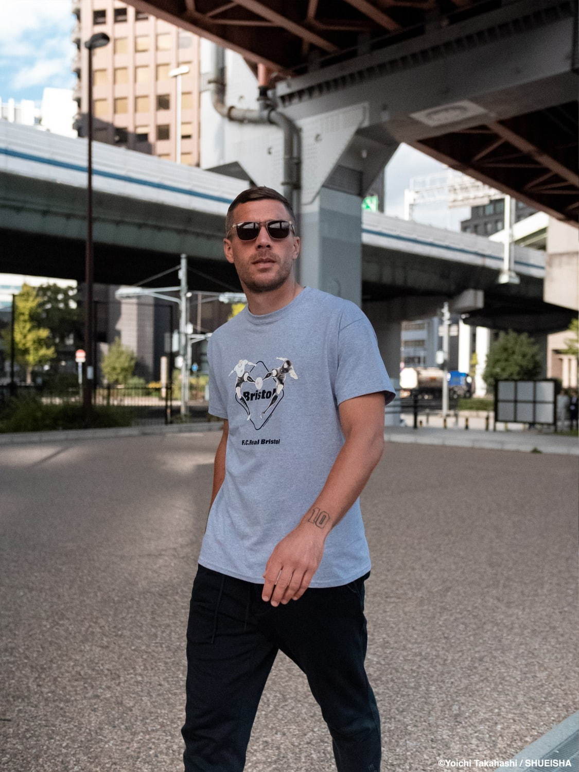 写真30 36 キャプテン翼 のtシャツ パーカー ポドルスキ手掛けるブランドとエフシーレアルブリストルがコラボ ファッションプレス