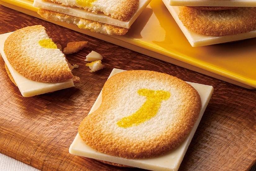 東京ばな奈「東京ばな奈クッキーサンド しかも、チョコはみ出してる」