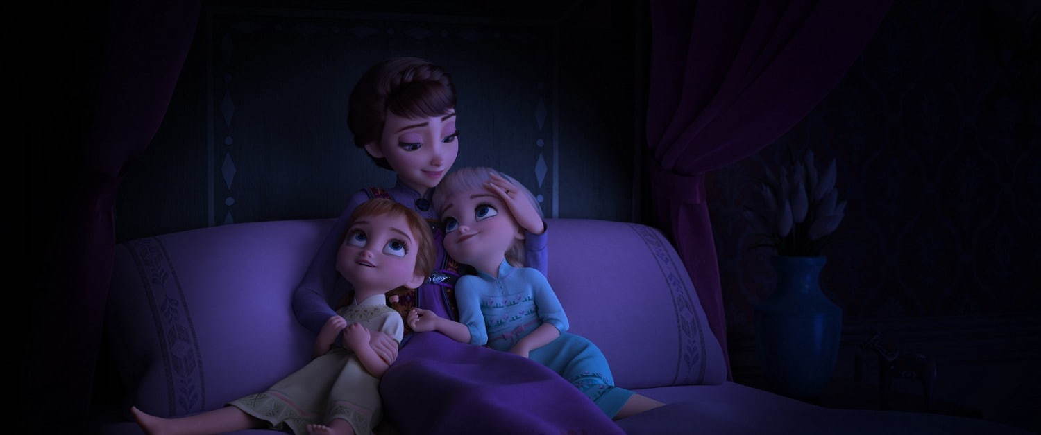 【特集】ディズニー映画『アナと雪の女王2』エルサ＆アナ姉妹のコスチュームを前作と比較＆制作の裏側も｜写真10