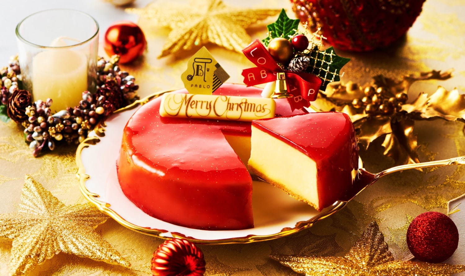 パブロのクリスマス“たっぷりいちご”のチーズタルト、いちごのチーズクリーム＆ピューレを重ねて｜写真9