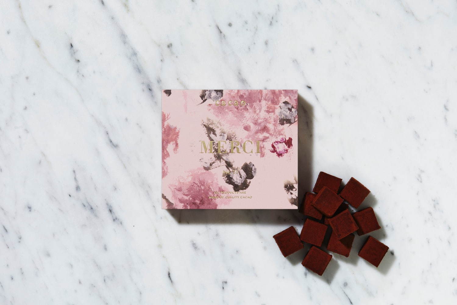 生チョコ専門店「カカオ」“ブーケ”着想の新作、バラやいちじくの味わいを華やかなパッケージで｜写真4