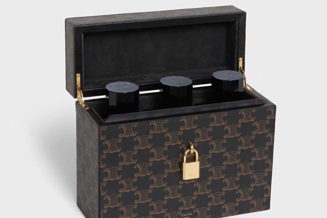 セリーヌのライフスタイルアクセサリー「メゾン セリーヌ」誕生、表参道限定で販売