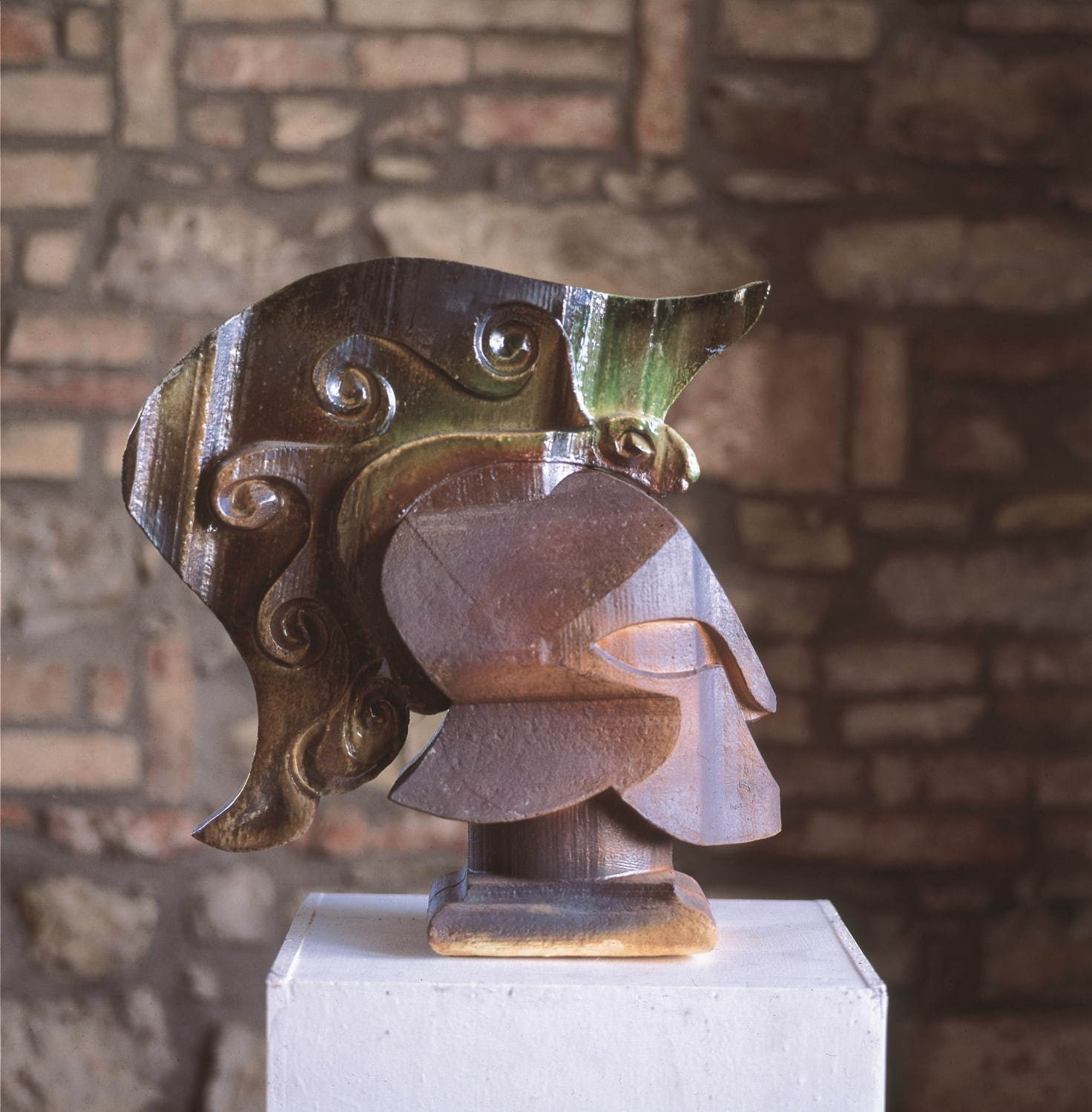 ニーノ・カルーソ 《エトルリア人》 1985年