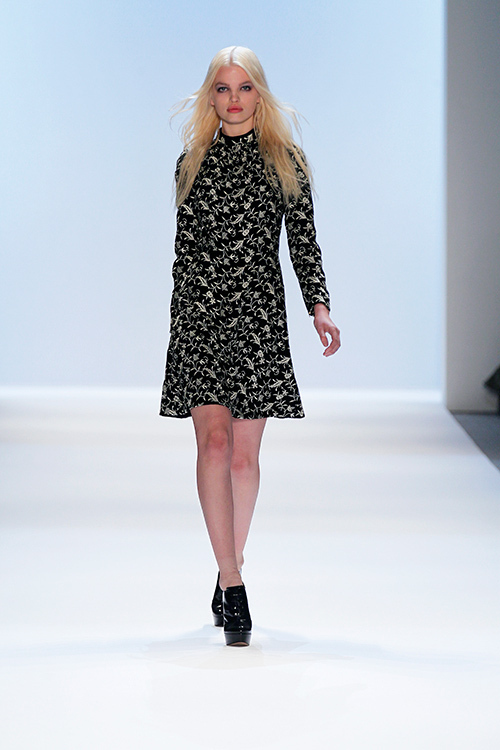 ジルスチュアート 2012-13年秋冬 <span>コレクション</span> - 写真1