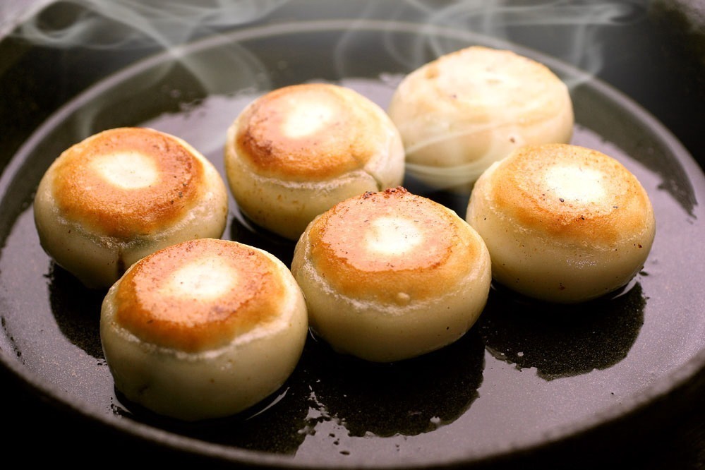 「ギョーザEXPO」
「夏目家」丸もち餃子