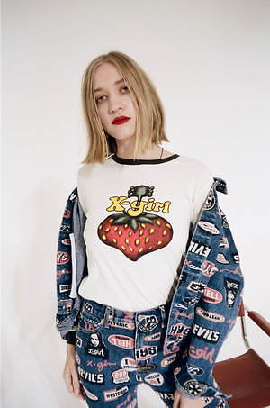 X Girlとヒステリックグラマーのコラボアイテムが発売 Tシャツやパーカー フレアパンツほか ファッションプレス