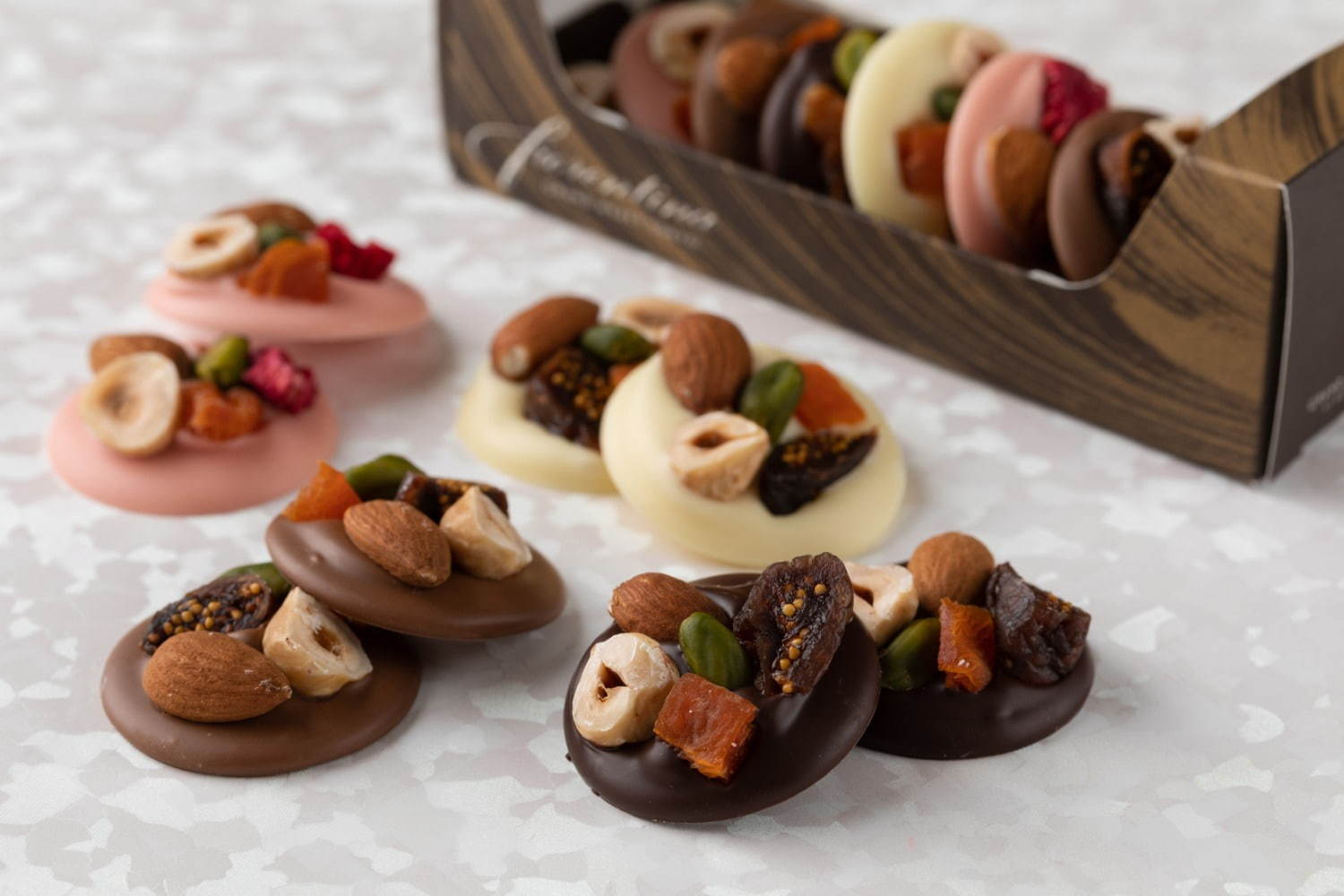 写真7 10 グランド ハイアット 東京のバレンタイン Love を模ったチョコレートや惑星ショコラボール ファッションプレス 写真7 10 グランド ハイアット 東京のバレンタイン Love を模ったチョコレートや惑星ショコラボール ファッションプレス
