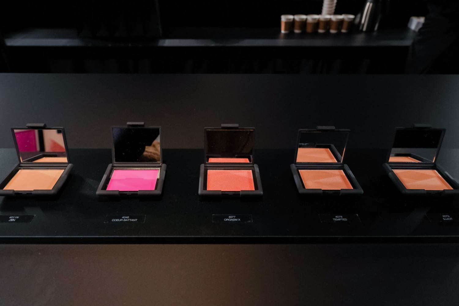 NARS20年春コスメ、人気ブラッシュに新色追加＆マルチに楽しめる新作ベースメイクも｜写真3