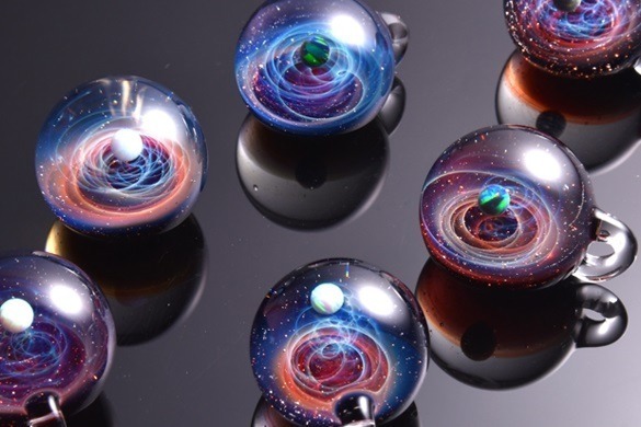 「宇宙ガラス」