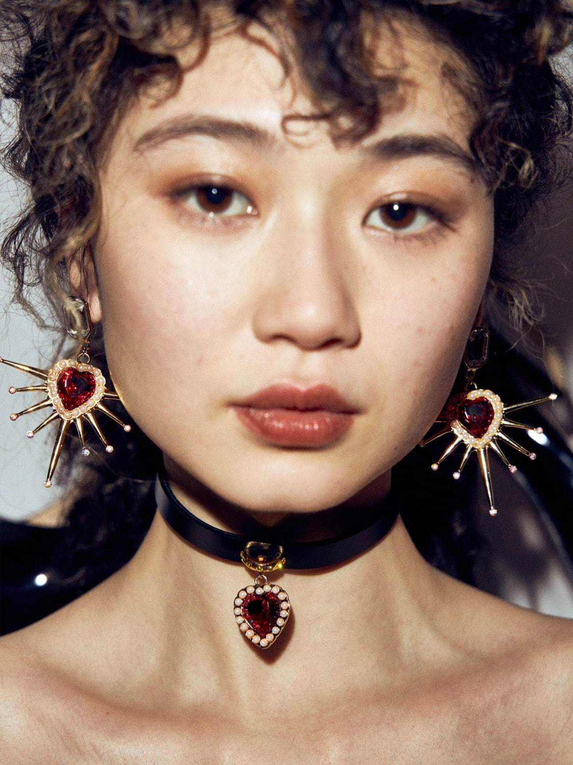 PAMEO POSE バラモチーフ チョーカー、ピアス、ヘアピンセット