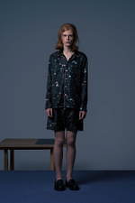 ネオンサイン 2020年春夏メンズ＆ウィメンズコレクション - 宇宙空間に存在する“色と光”｜写真1