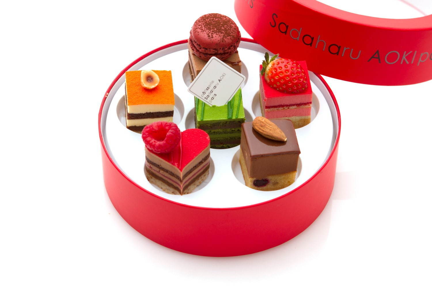 サダハル・アオキのバレンタイン、受賞チョコを詰め合わせた新作ショコラアソートやハートのケーキ｜写真13