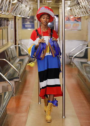 モスキーノ(MOSCHINO) 2020年プレフォールウィメンズ&メンズコレクション  - 写真36