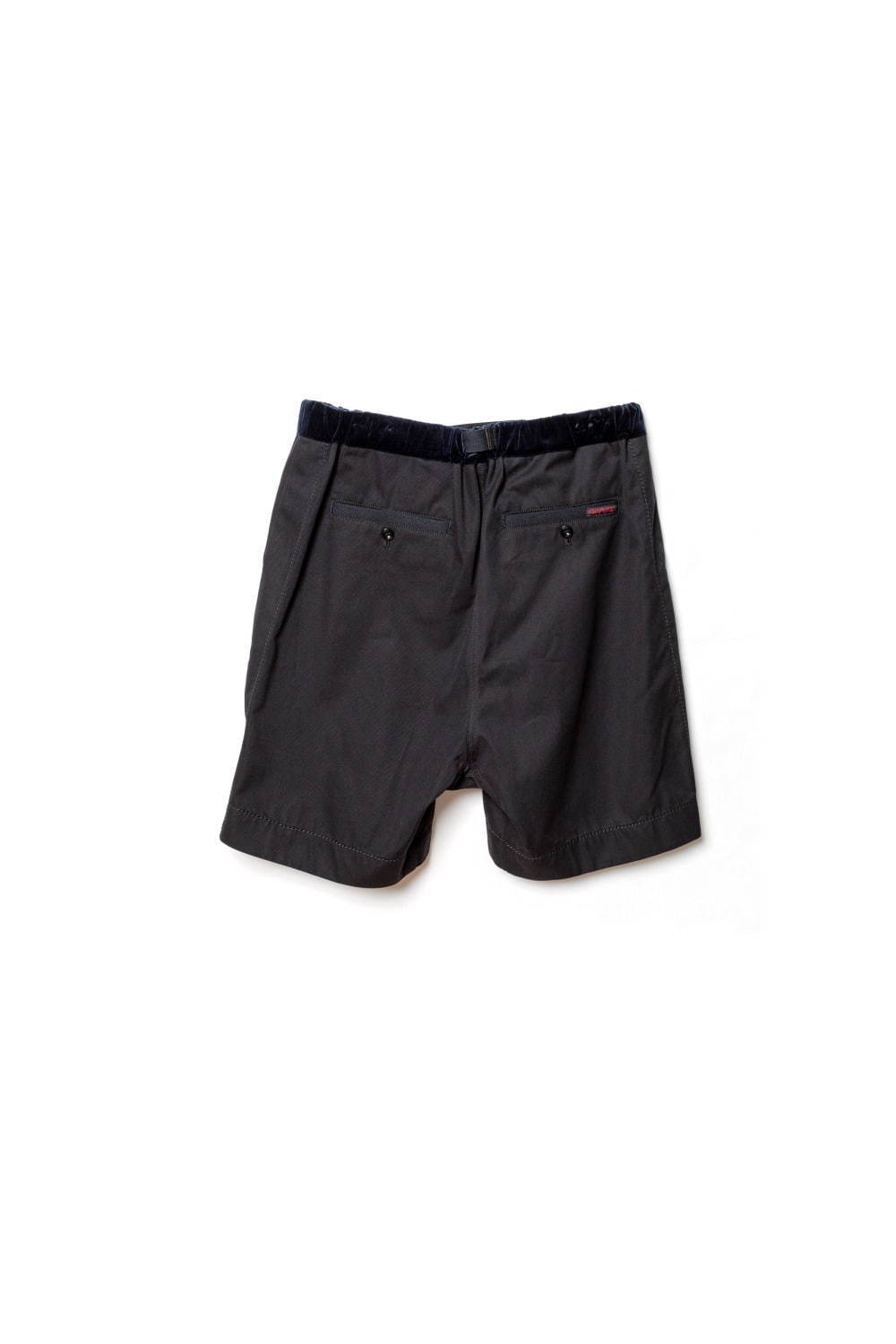 sacai×グラミチ初コラボ - 異素材MIXのメンズパンツ、ロゴ入り