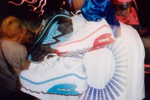 ナイキ×アンディフィーテッドのスニーカー「ナイキ エア マックス 90」90年代ヒップホップに着想