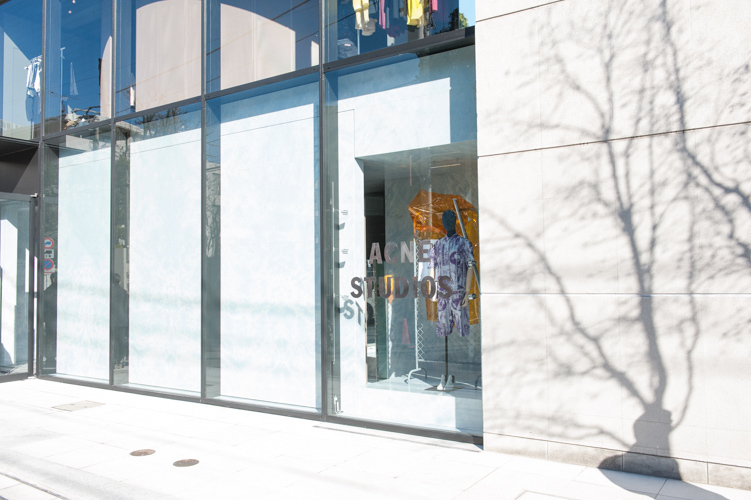写真60 64 青山のブティック街に新しい風 Acne アクネ が東京にアジア初の旗艦店 アクネ ストゥディオズ アオヤマ ファッションプレス 写真60 64 青山のブティック街に新しい風 Acne アクネ が東京にアジア初の旗艦店 アクネ ストゥディオズ アオヤマ ファッションプレス