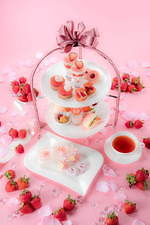 ラ・スイート神戸オーシャンズガーデン“苺尽くし”ピンクアフタヌーンティー、春色スイーツ勢揃い｜写真8