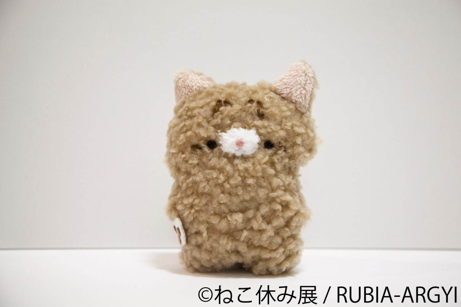 過去最大級の「ねこ休み展」東京で、癒しの“ねこ”写真など新作展示＆限定グッズを販売｜写真65