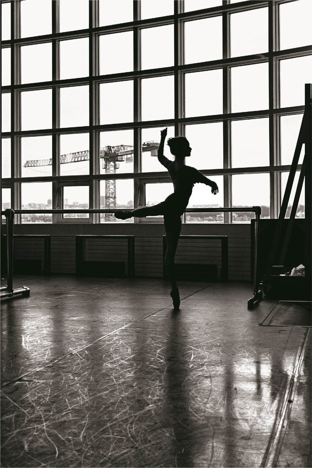 シャネル・ネクサス・ホールにてオペラ座バレエダンサーの“美”に迫る写真展、日本初公開の作品展示｜写真7